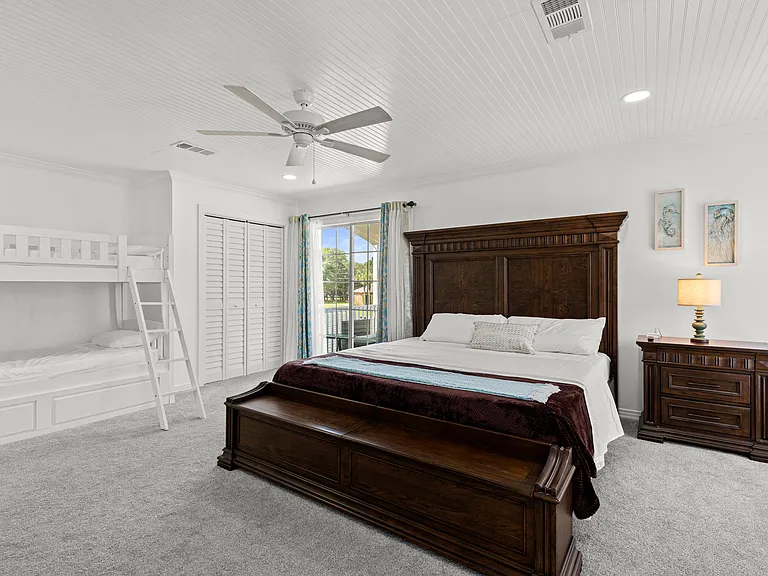 583 Pocahontas Dr — Photo 16