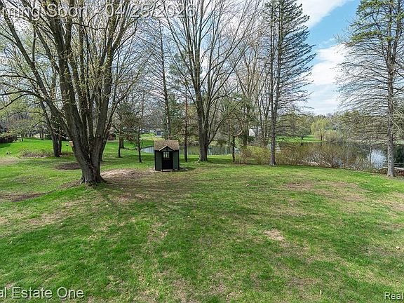 3rd image of 3210 Lake George Rd