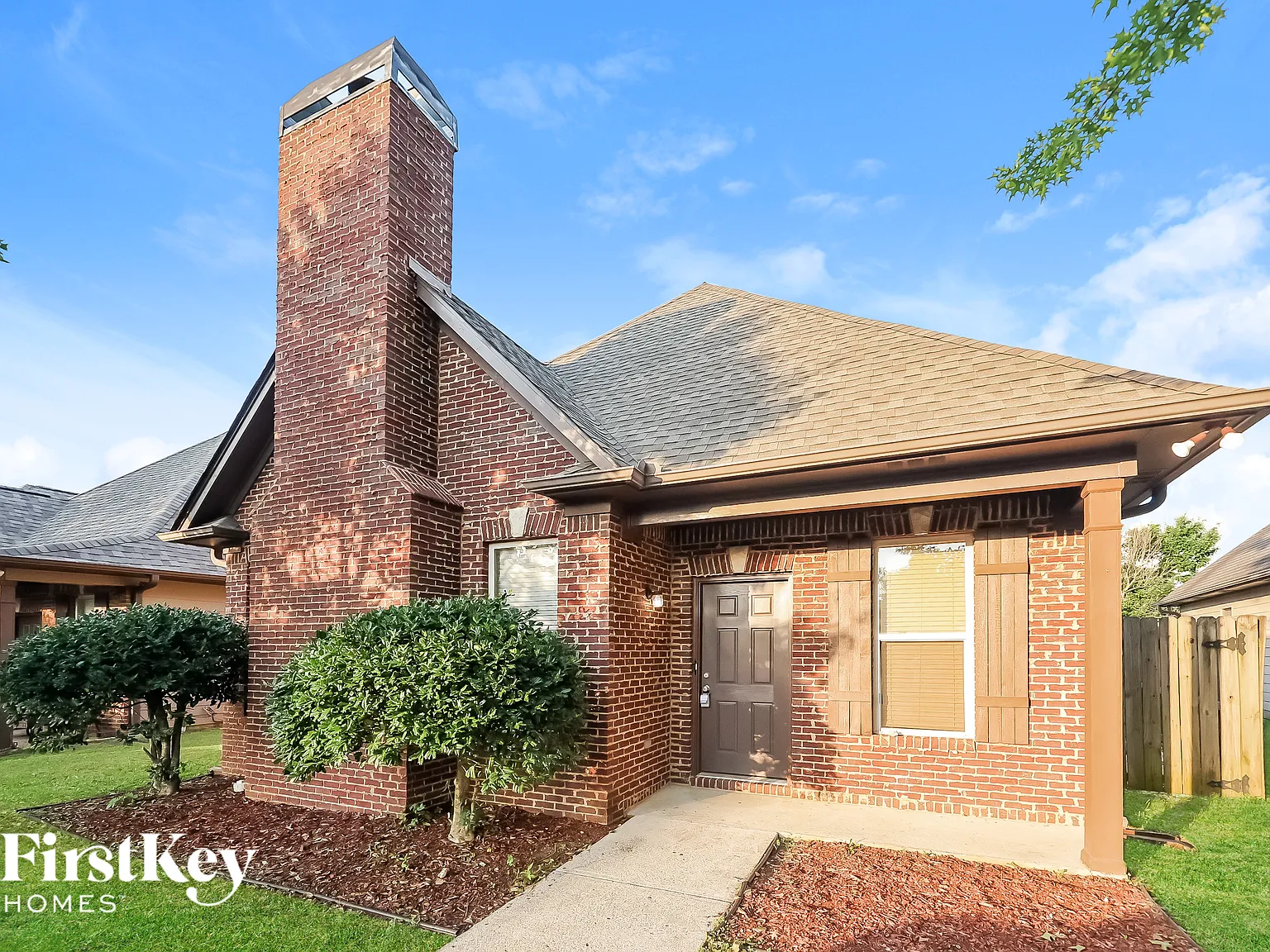 3 bed, 2.0 bath, 1441 sqft, $1,870 — Photo 2