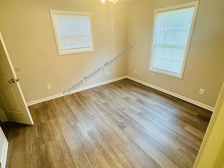 165 Garrison Rd — Photo 12