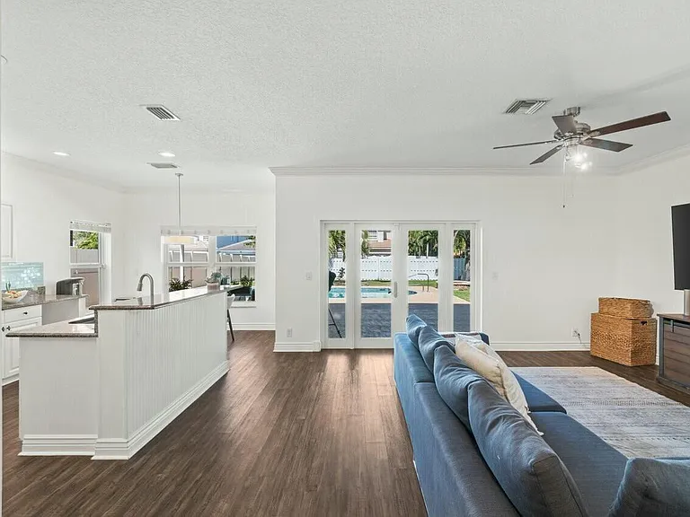 6779 Barrier Reef St — Photo 19