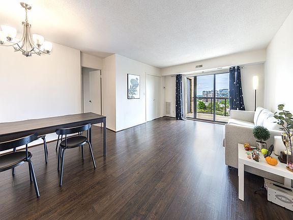 3rd image of 8370 Greensboro Dr APT 1005