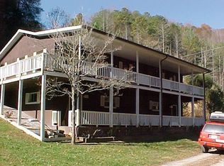 450 Paradise Valley Rd, Bryson City, NC 28713