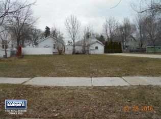 1479 Day St, Green bay, WI 54302