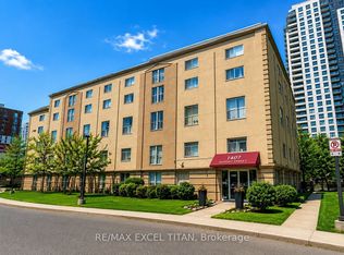 1407 Dupont St #112, Toronto, ON M6H 4J7