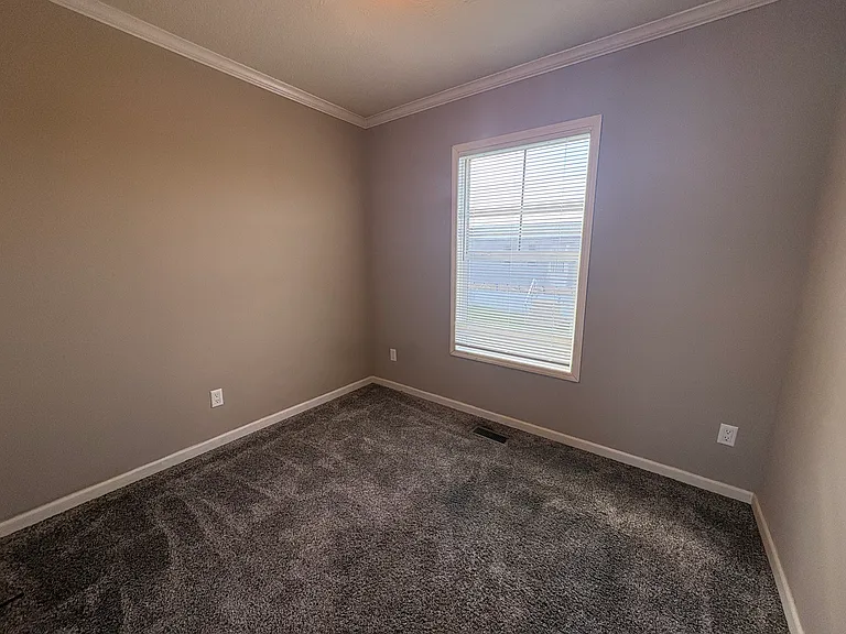 Green River Lake Commons — Photo 28