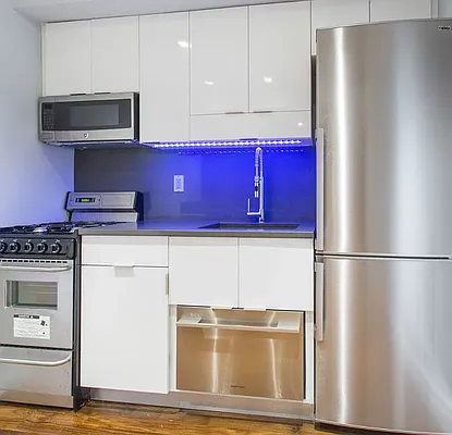 Rented by REAL New York | media 12