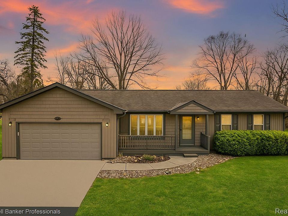 1st image of 24746 Springbrook Dr