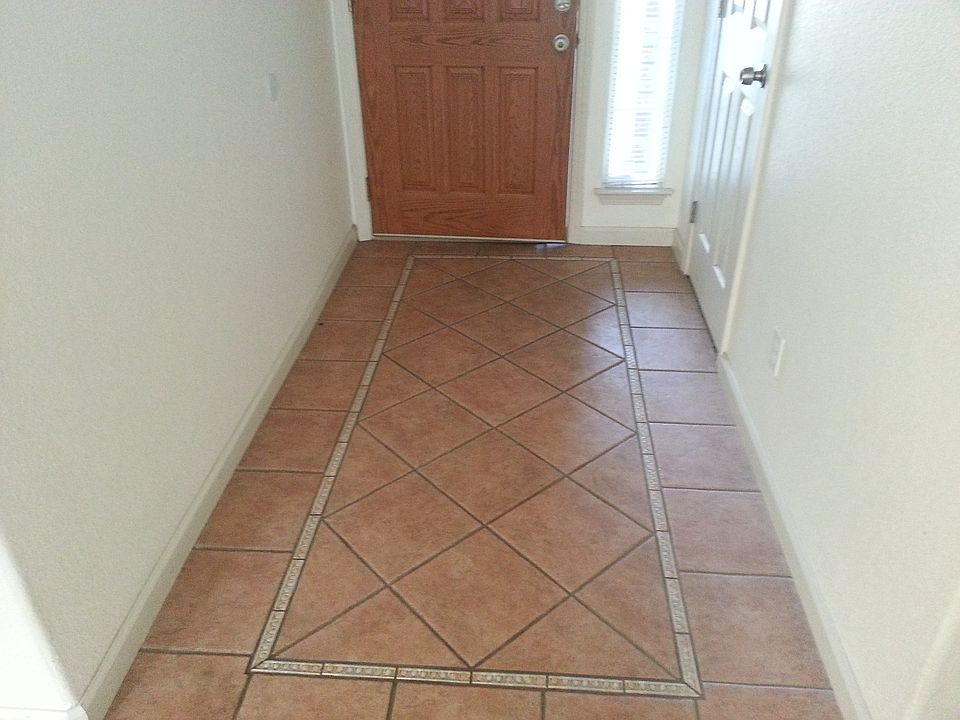 2nd image of 3304 Brooktree Ln