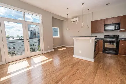 950 Westmere Ave — Photo 10