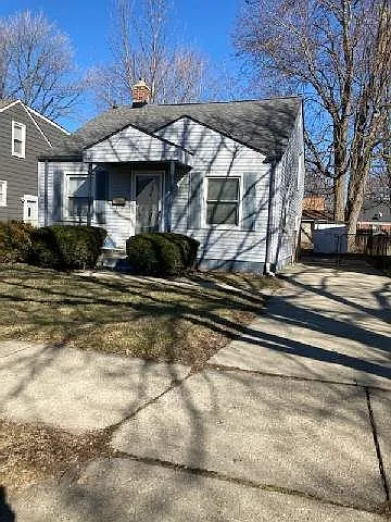 3 bed, 1.0 bath, 950 sqft, $1,400 — Photo 1