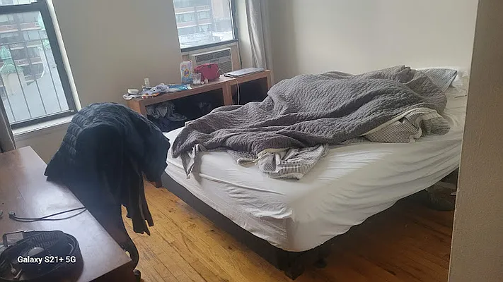 Rented by Chartwell Manhattan Realty | media 23