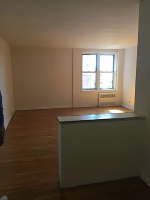 Rented by First Executive Realty Inc | media 6