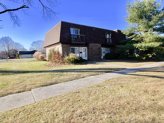 4th image of 4023 N Westport Ct