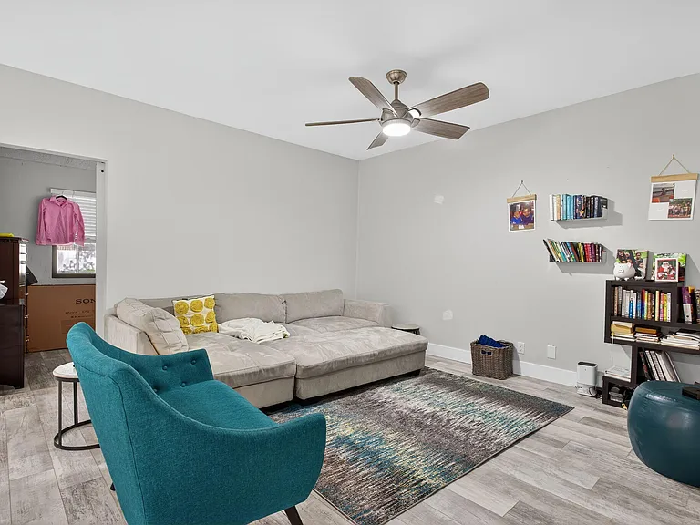 11910 Glenmore Dr #3 — Photo 15