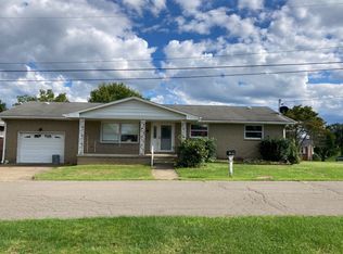 172 Court St, Follansbee, WV 26037