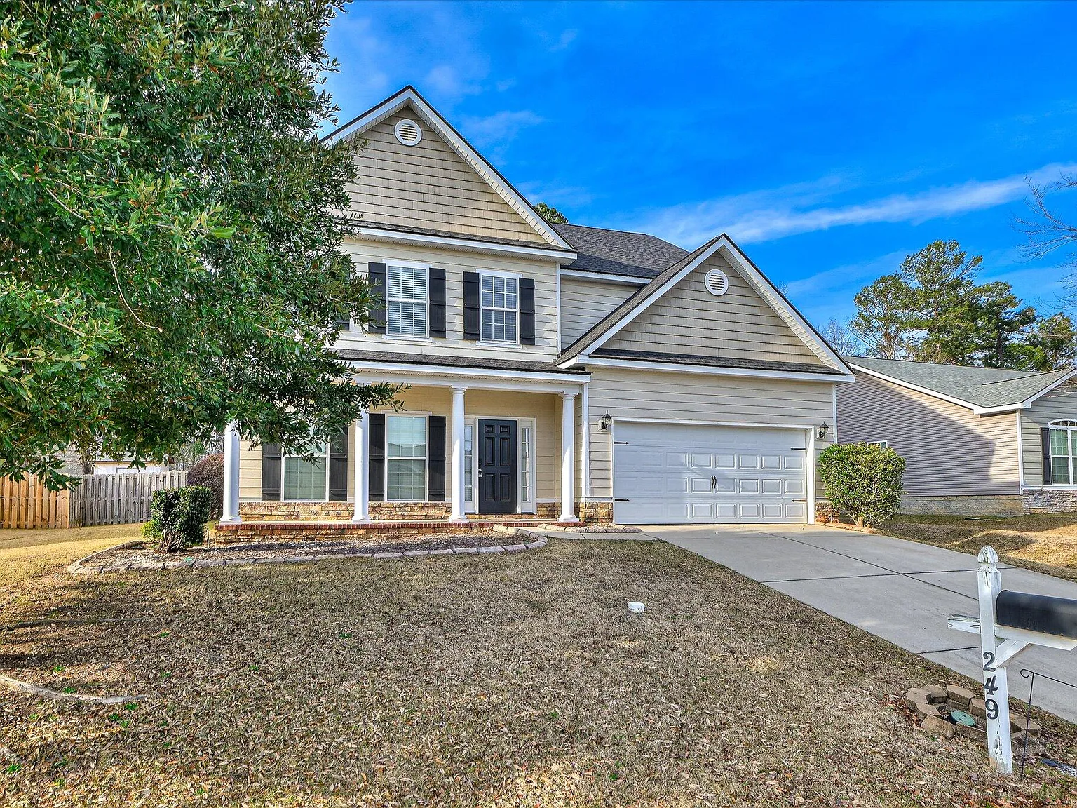 5 bed, 3.0 bath, 2941 sqft, $2,500 — Photo 3