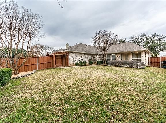 2nd image of 1123 Fairfax Dr