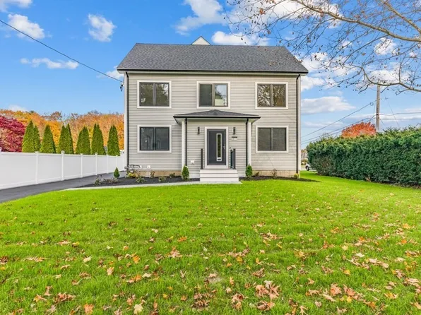611 Plymouth St, Whitman, MA 02382