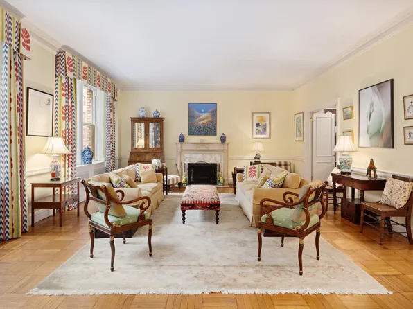 993 Park Avenue image 1 of 10