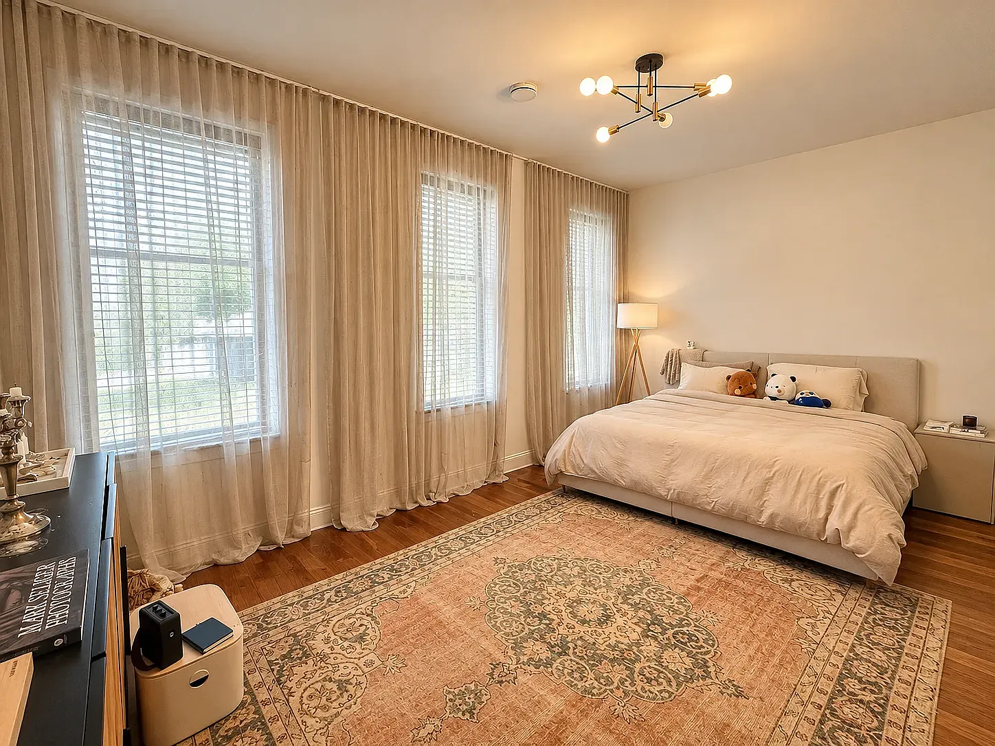 21 Greenpoint Avenue — Photo 4