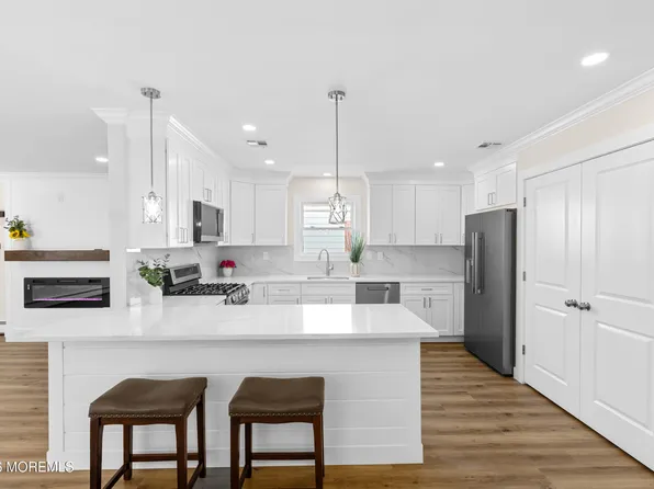 57 Innsbruck Drive, Toms River, NJ 08757