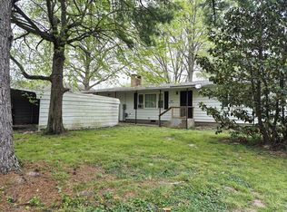 817 S 3rd St, Herrin, IL
