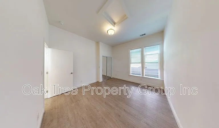 2317 Martin Luther King Jr Way — Photo 5
