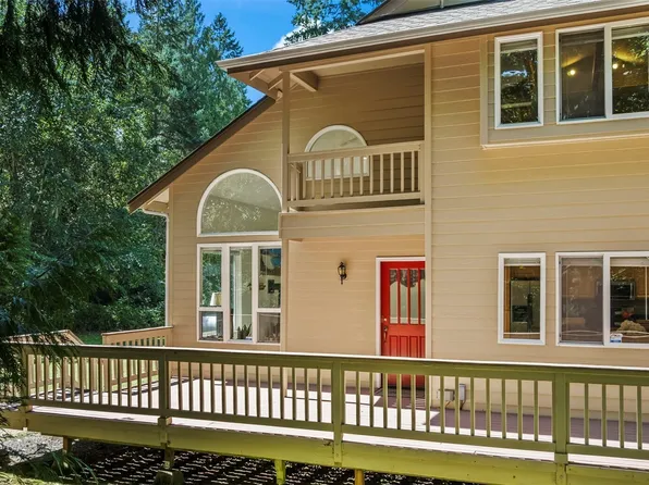 10813 123rd Avenue NW, Gig Harbor, WA 98329