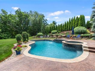 51 Amity St, Meriden, CT 06450