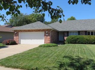 3111 Turning Mill Dr, Springfield, IL 62704