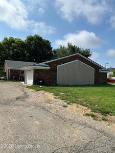 4617 Beechbrook Rd #A & B, Louisville, KY, 40218