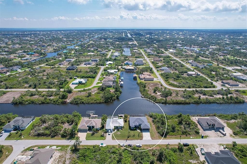 10072 Winnipeg St, Pt Charlotte, FL 33981 Zillow