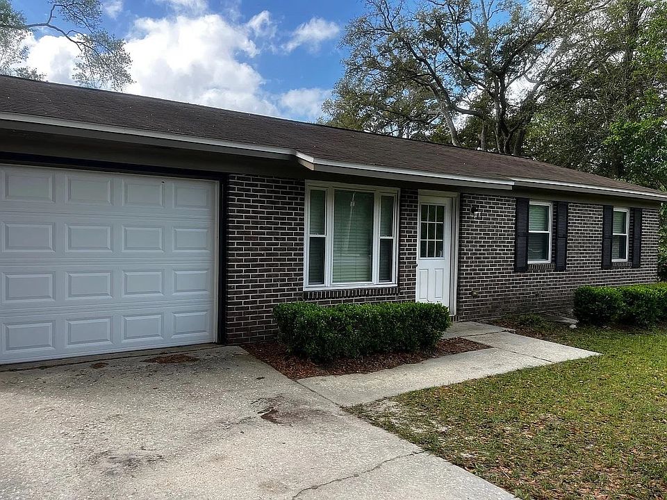 1st image of 4501 Hickory Forest Cir