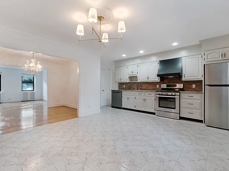 285 Carroll St #1 — Photo 12