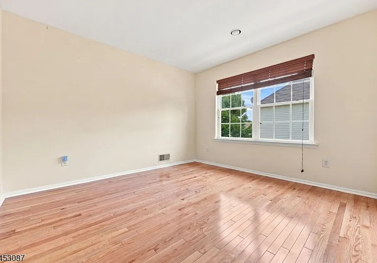 17 Grant Way — Photo 20