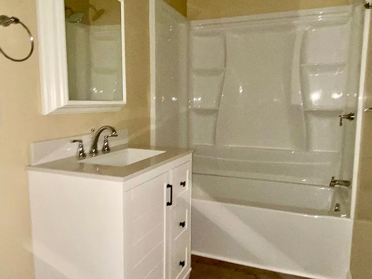 127 W Sycamore St #2 — Photo 6