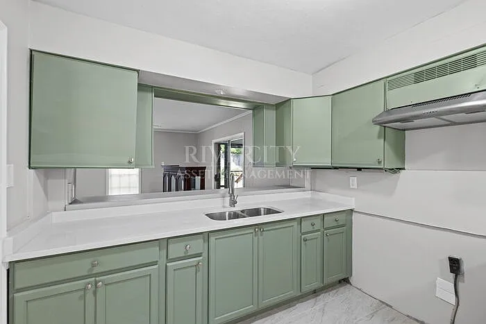 3975 Bishops Bridge Rd — Photo 8