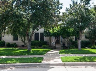 97 Bremen Dr, Hurst, TX 76054