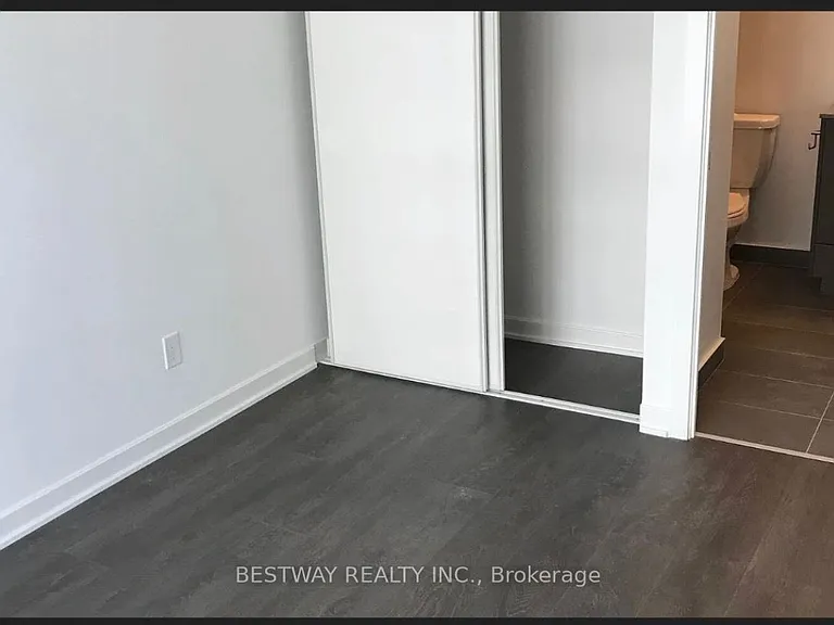 38 Forest Manor Rd #404 — Photo 8