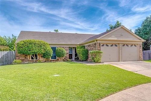 5100 Hilltop Ct Photo 1