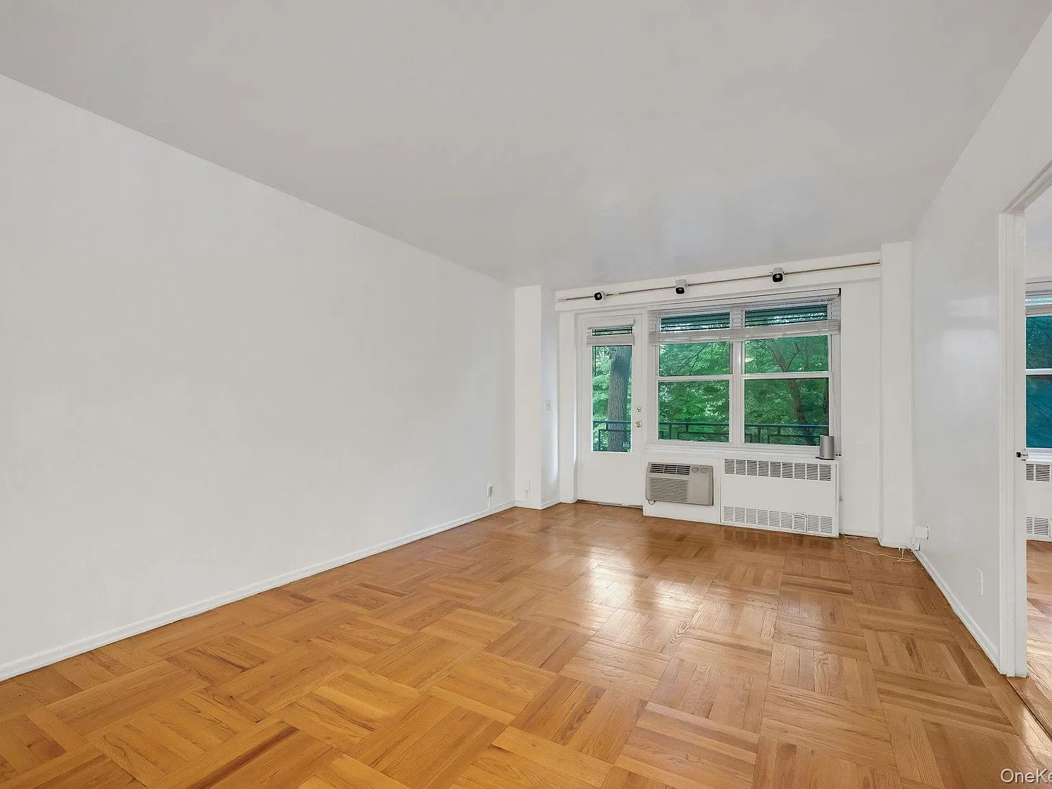 2 bed, 2.0 bath, 1150 sqft, $3,700 — Photo 4