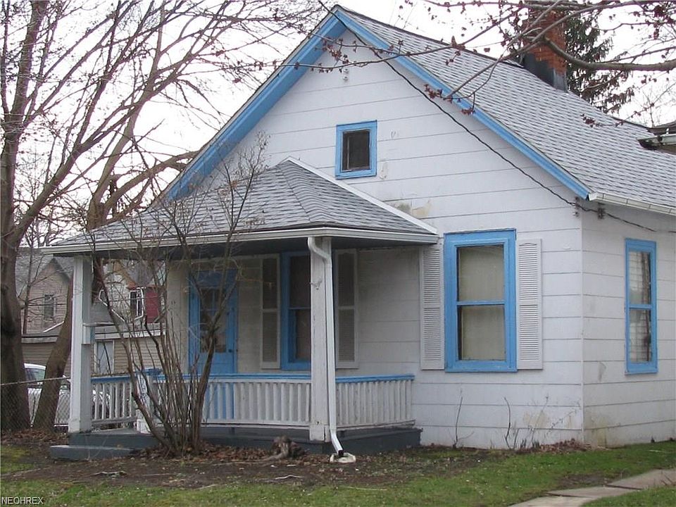 2nd image of 3203 Woodbridge Ave