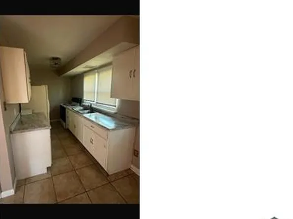 10104 Prince Dr, Saint Louis, MO 63136