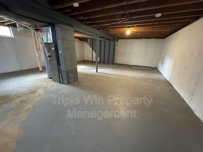 1372 Farmview Ave — Photo 25