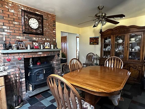 4th image of 76 Clarks Ln