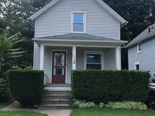 1820 Bailey St, Lansing, MI 48910