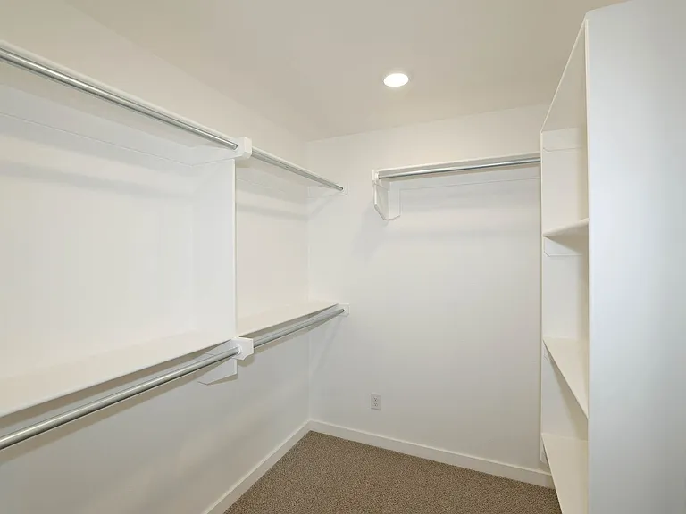 3003 Swenson St — Photo 18