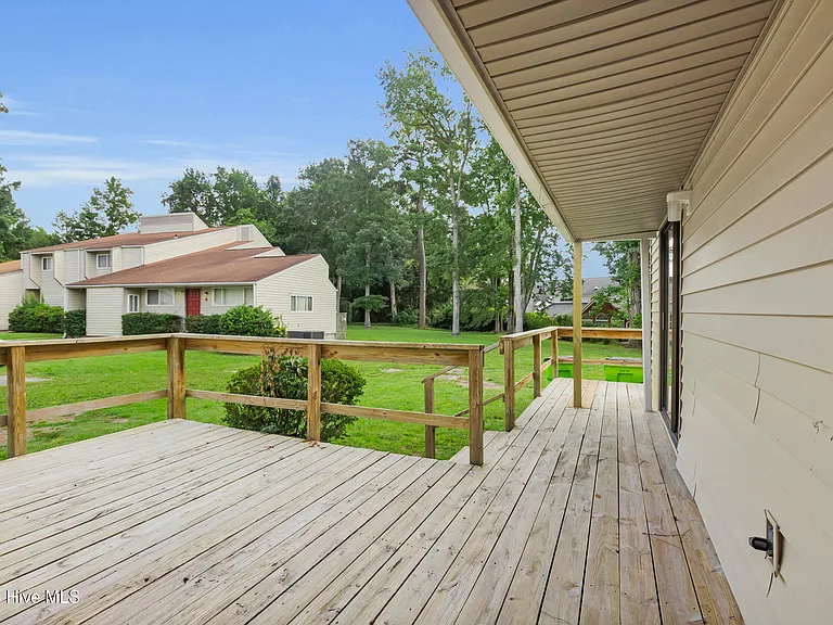 125 Pirates Rd #5 — Photo 16