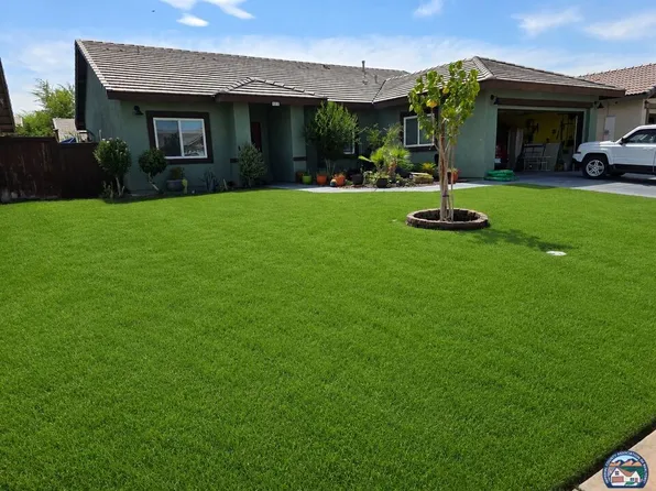 942 Santillan St, Brawley, CA 92227